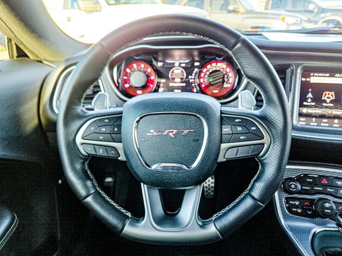 Used 2019 Dodge Challenger SRT Hellcat Redeye image 18