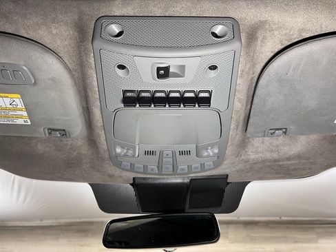 Used 2022 Ford F350 Limited image 25