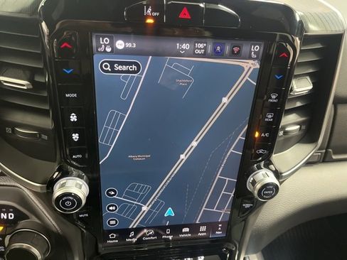 New 2026 RAM 1500 4x4 Crew Cab image 17