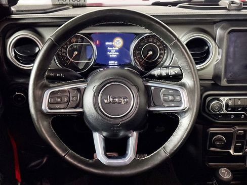 Used 2022 Jeep Wrangler Unlimited Sahara w/ Cold Weather Group image 13