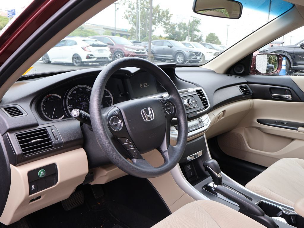 Used 2013 Honda Accord EX image 9