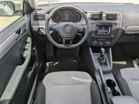Used 2017 Volkswagen Jetta S FWD image 14