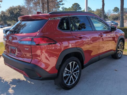 Certified 2024 Toyota Corolla Cross XLE image 10