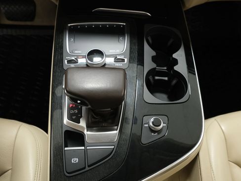Used 2019 Audi Q7 3.0T Premium Plus AWD/4WD image 23