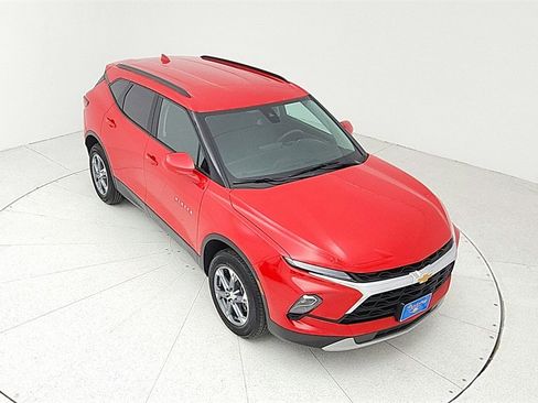 Certified 2023 Chevrolet Blazer LT w/ Convenience Package image 12