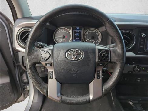 Used 2018 Toyota Tacoma SR5 image 14