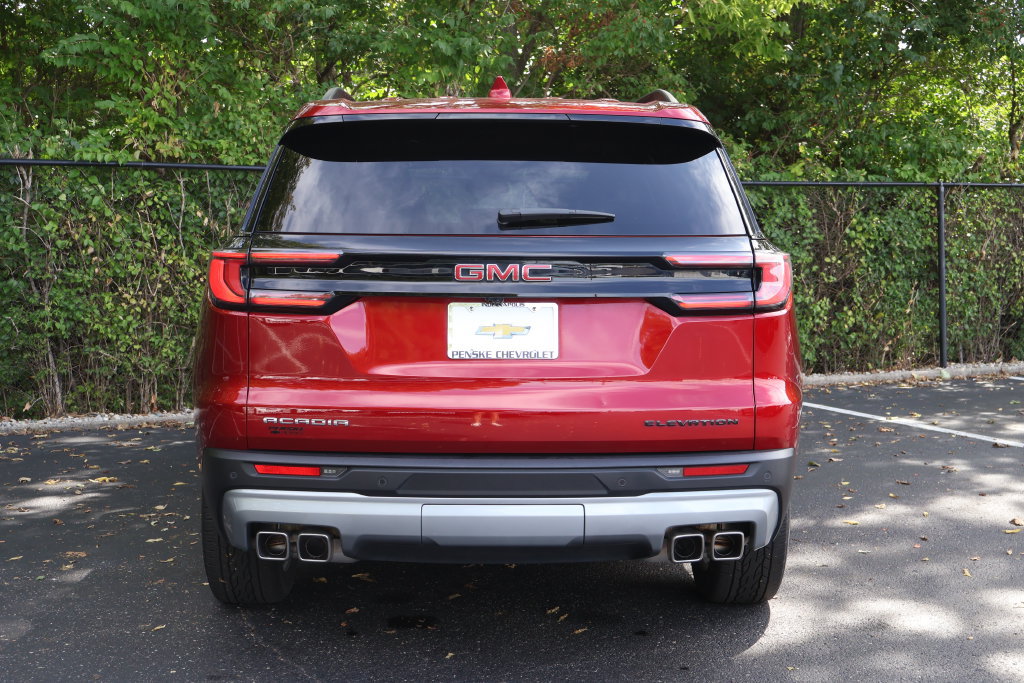 Certified 2024 GMC Acadia Elevation FWD image 7