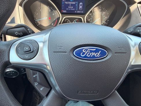 Used 2014 Ford Focus SE FWD image 15