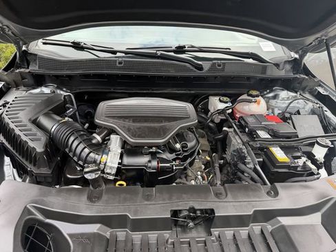 Used 2025 Chevrolet Blazer RS image 30