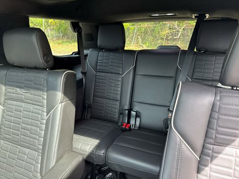 Used 2023 Cadillac Escalade Sport Platinum w/ LPO, ONYX Package image 26