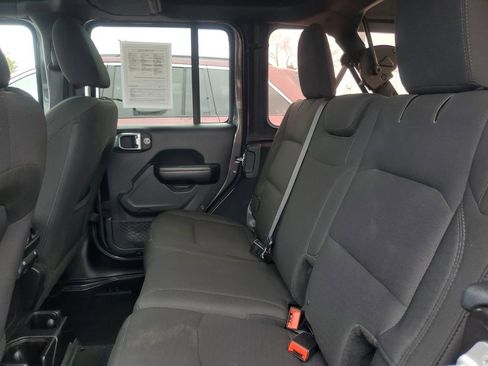 Used 2018 Jeep Wrangler Unlimited Sport S AWD/4WD image 27