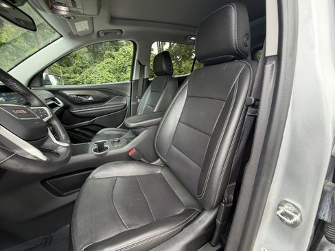 Used 2022 GMC Terrain SLT AWD/4WD image 15