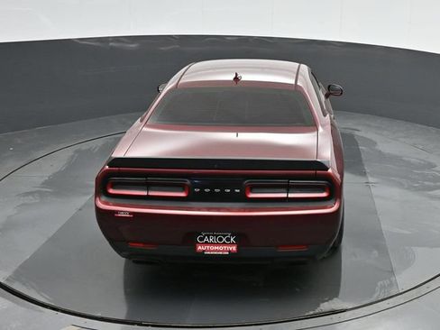 Used 2017 Dodge Challenger SRT Hellcat RWD image 36