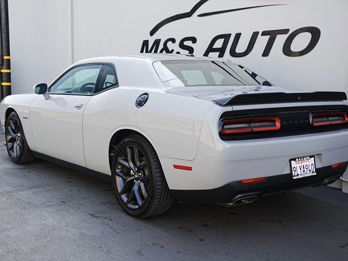 Used 2022 Dodge Challenger R/T w/ Blacktop Package image 6