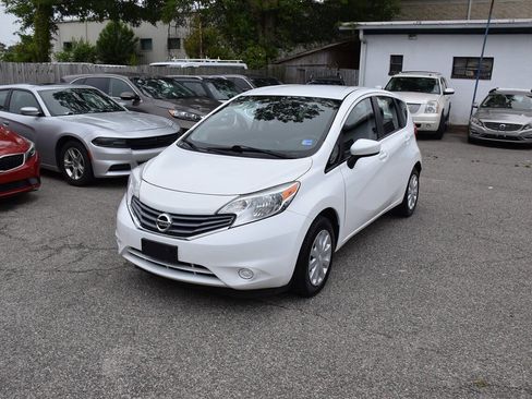 Used 2015 Nissan Versa Note SV FWD image 1