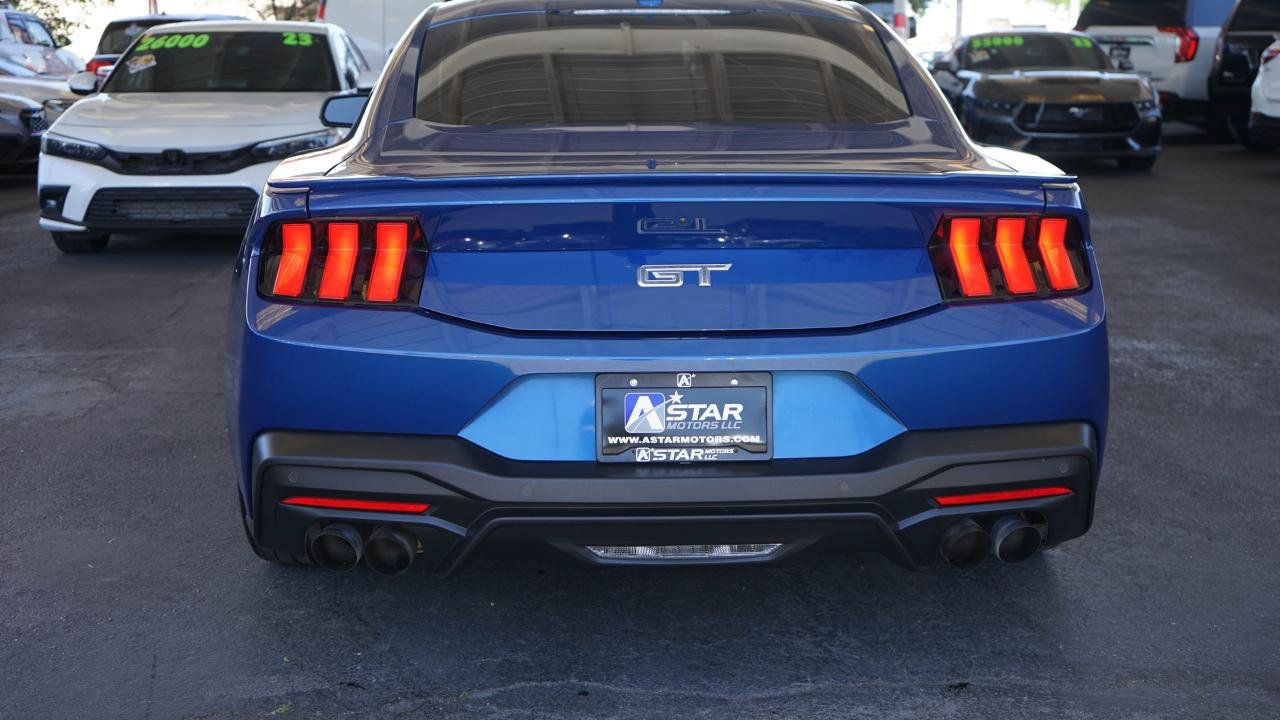 Used 2024 Ford Mustang GT Premium RWD image 4