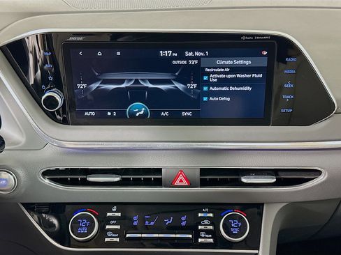 Used 2022 Hyundai Sonata Limited w/ Preferred Accessory Package image 24