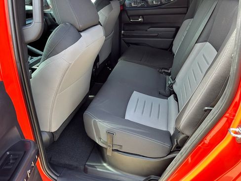 Used 2024 Toyota Tacoma TRD Sport w/ TRD Sport Upgrade Package image 27