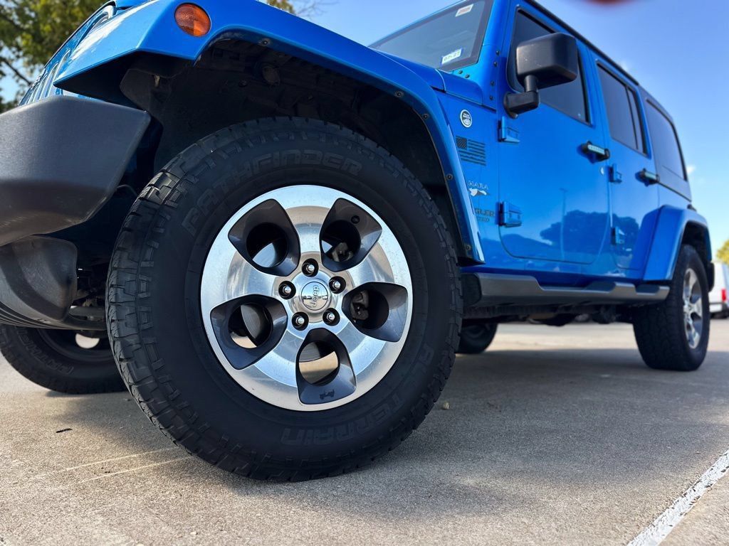 Used 2016 Jeep Wrangler Unlimited Sahara AWD/4WD image 24