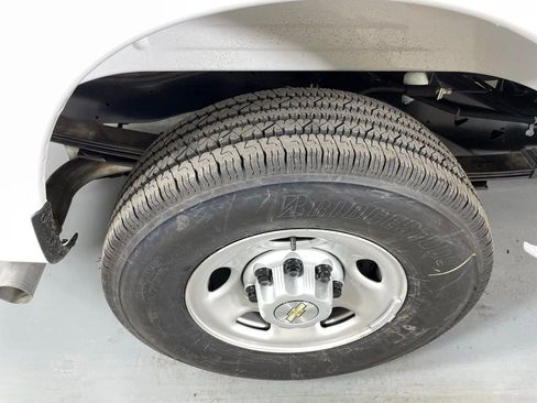 New 2025 Chevrolet Express 2500 w/ Driver Convenience Package image 12