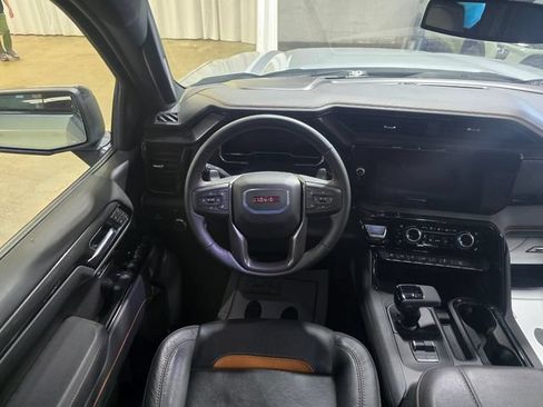 Used 2025 GMC Sierra 1500 AT4 AWD/4WD image 14