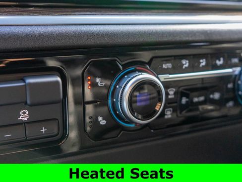 Used 2025 GMC Sierra 3500 SLE image 26