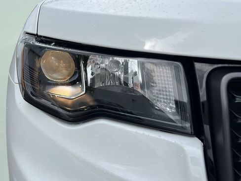 Used 2020 Jeep Grand Cherokee Trailhawk w/ Trailhawk Luxury Group AWD/4WD image 9
