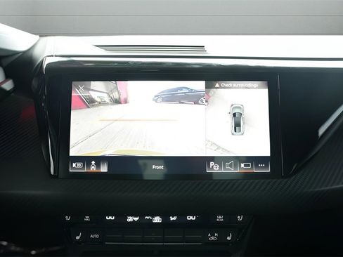 Used 2024 Audi RS e-tron GT image 43