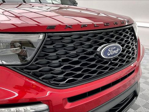 Certified 2022 Ford Explorer ST w/ Equipment Group 401A AWD/4WD image 29