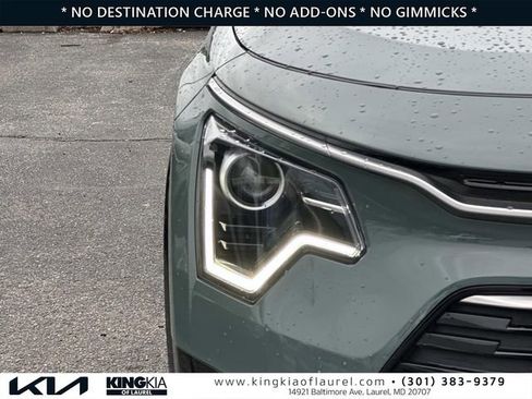 Used 2025 Kia Niro EX Touring FWD image 28
