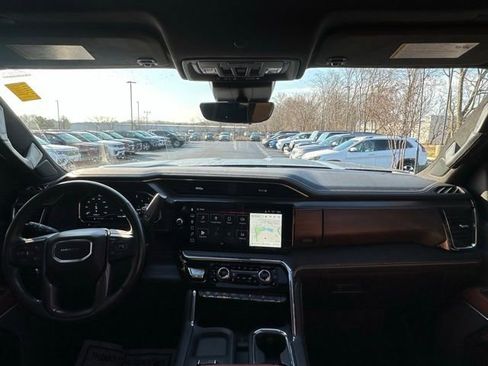 Used 2024 GMC Sierra 2500 Denali Ultimate image 29