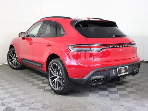 Used 2025 Porsche Macan image 3