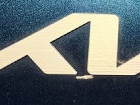 Used 2023 Kia Sportage EX AWD/4WD image 8