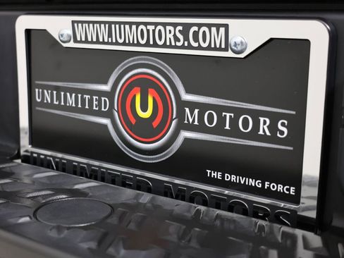 Used 2023 Nissan Titan PRO-4X w/ Pro-4x Convenience Package image 22