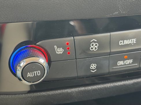Used 2021 Buick Enclave Essence w/ Sound and Sites Package FWD image 19