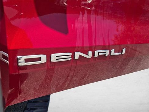 Used 2026 GMC Canyon Denali AWD/4WD image 12