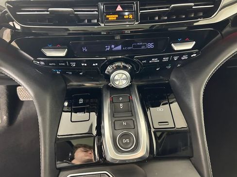 Used 2023 Acura MDX SH-AWD w/ Advance Package image 24