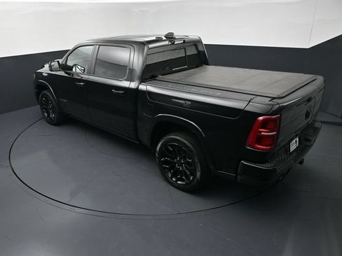 Used 2025 RAM 1500 Limited AWD/4WD image 16