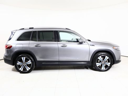 Used 2022 Mercedes-Benz EQB 300 4MATIC image 17