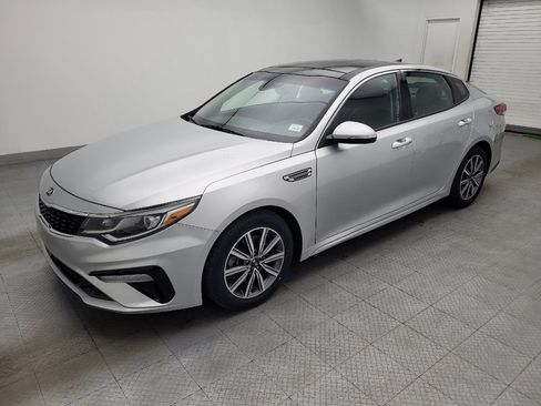 Used 2019 Kia Optima EX w/ EX Premium Package image 2