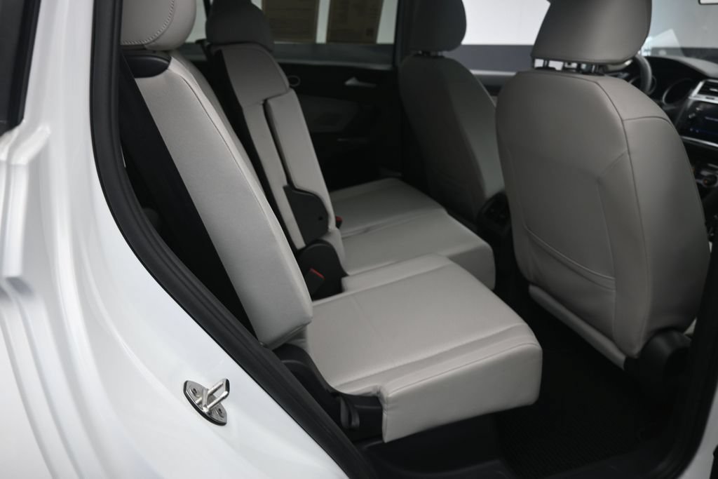Used 2020 Volkswagen Tiguan SE FWD image 27