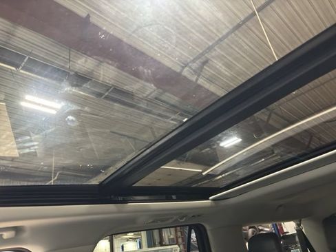 New 2027 Ford Expedition Max Active AWD/4WD image 2