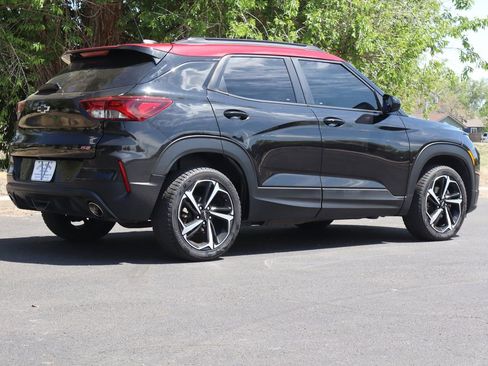 Used 2021 Chevrolet TrailBlazer RS w/ Sun and Liftgate Package AWD/4WD image 5