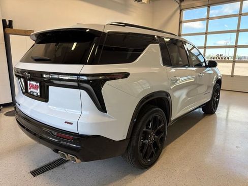 Used 2026 Chevrolet Traverse RS AWD/4WD image 9