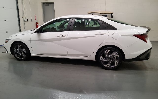 Used 2025 Hyundai Elantra SEL FWD image 6