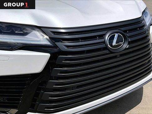 Used 2026 Lexus LX 700h Luxury w/ Appearance Package image 26