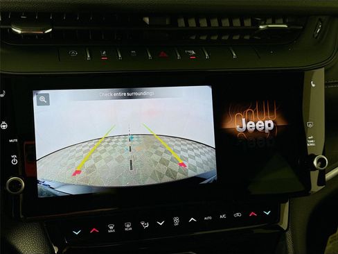 New 2026 Jeep Grand Cherokee Limited AWD/4WD image 9