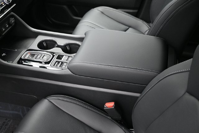 New 2026 Honda Pilot Touring image 18