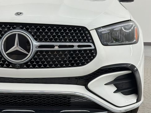 Used 2025 Mercedes-Benz GLE 450 4MATIC image 12