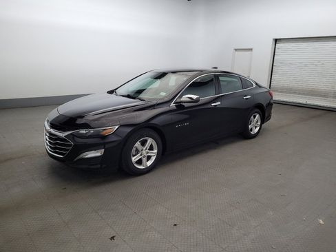 Used 2021 Chevrolet Malibu LS FWD image 2